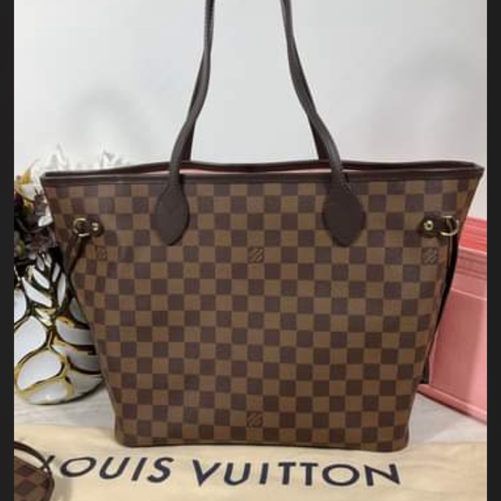 Pristine condition microchipped Louis Vuitton Neverfull MM Damier Ebene Rose